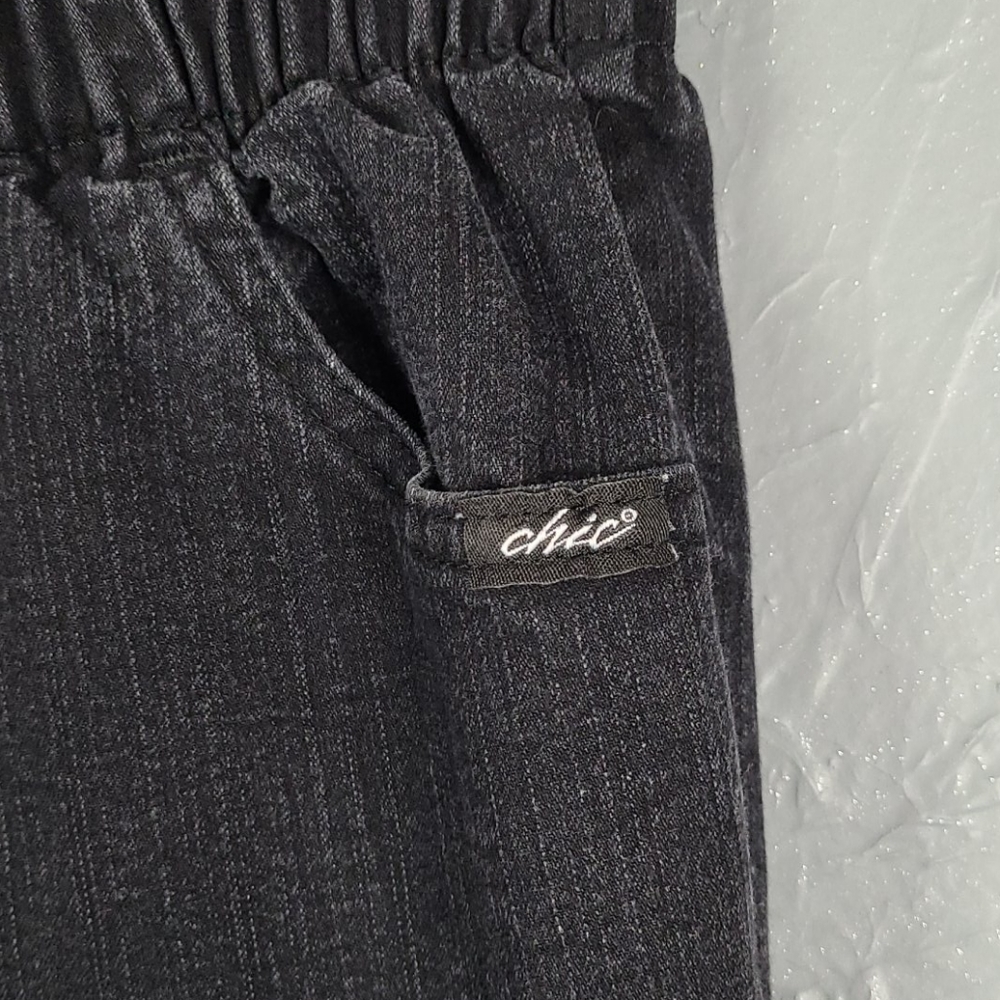 CHIC Vintage Black Tapered Leg Jeans - Picture 3 of 6